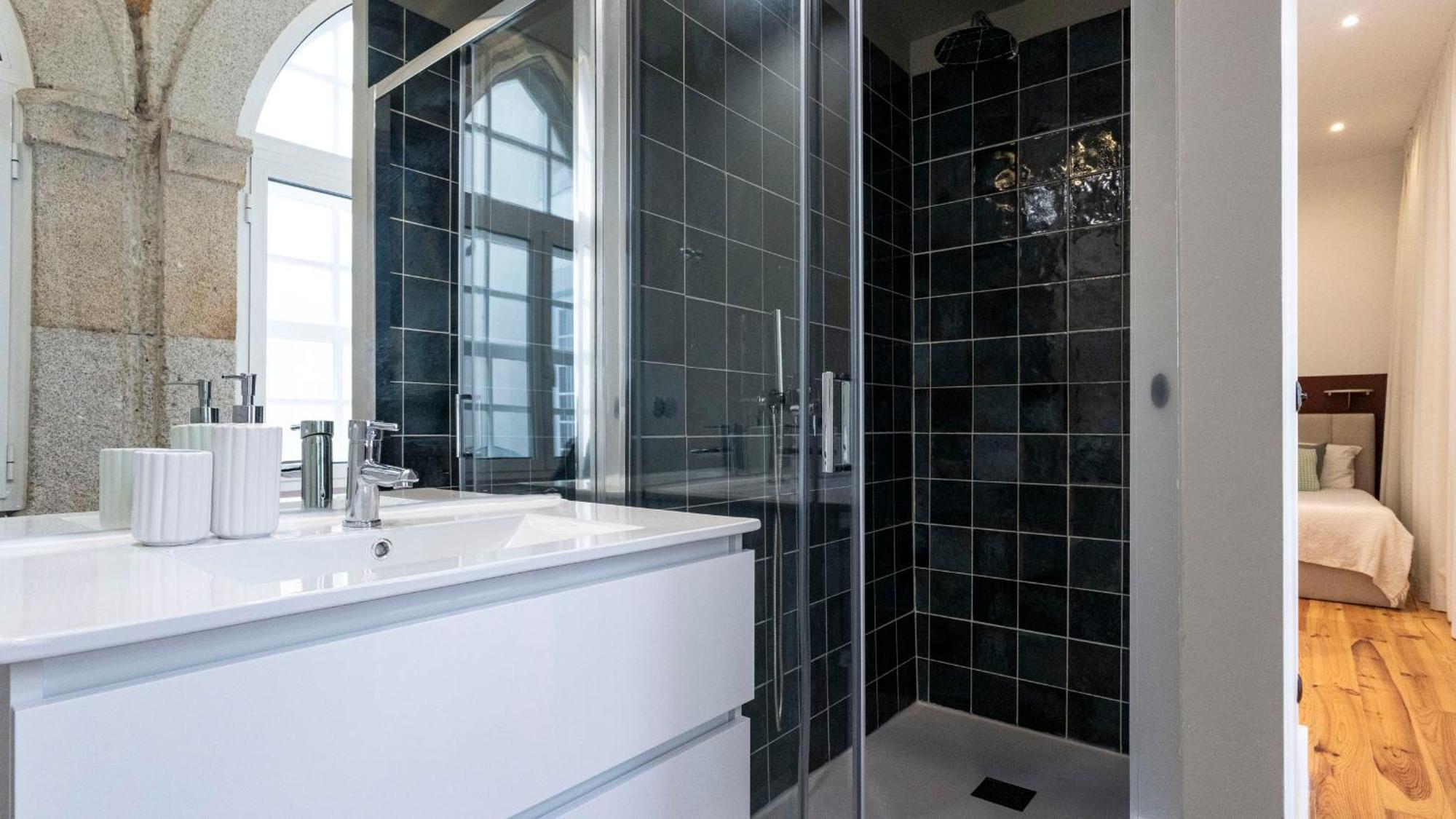 LovelyStay - Allderman Apartment - Almada 1º T Porto Dış mekan fotoğraf
